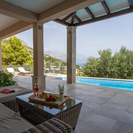Prázdninový dům Gemuetliches Haus Mit Sauna, Pool Und Meerblick *