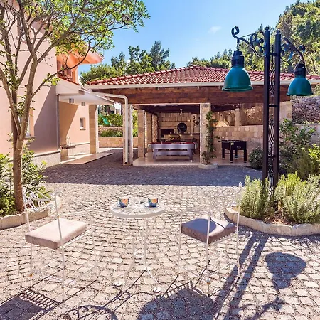 Gemuetliches Haus Mit Sauna, Pool Und Meerblick Mimice